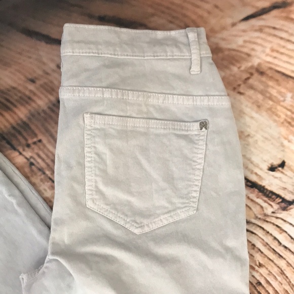 Victoria’s Secret light grey corduroy jeans size 8 - Picture 2 of 4